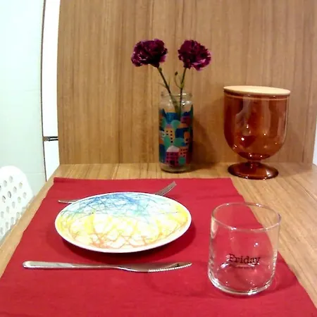 Yasemin Urla