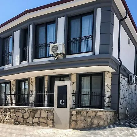 Yasemin Apartment *